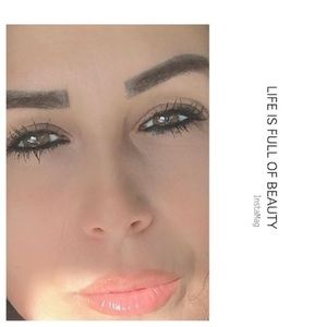 Meet your Posher, Nada